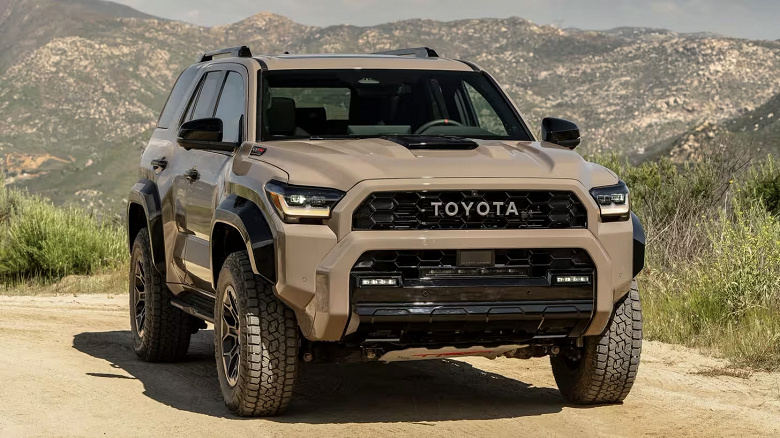 Накануне введения нового утильсбора: заказы на новые внедорожники Toyota 4Runner принимаются от 6,2 млн рублей, машины везут из США